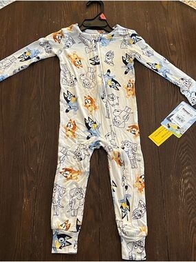 NWT Bluey sleeper